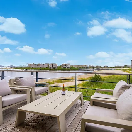 Vila 48 - Soft Sands | By The With Views Over The Water Ouddorp